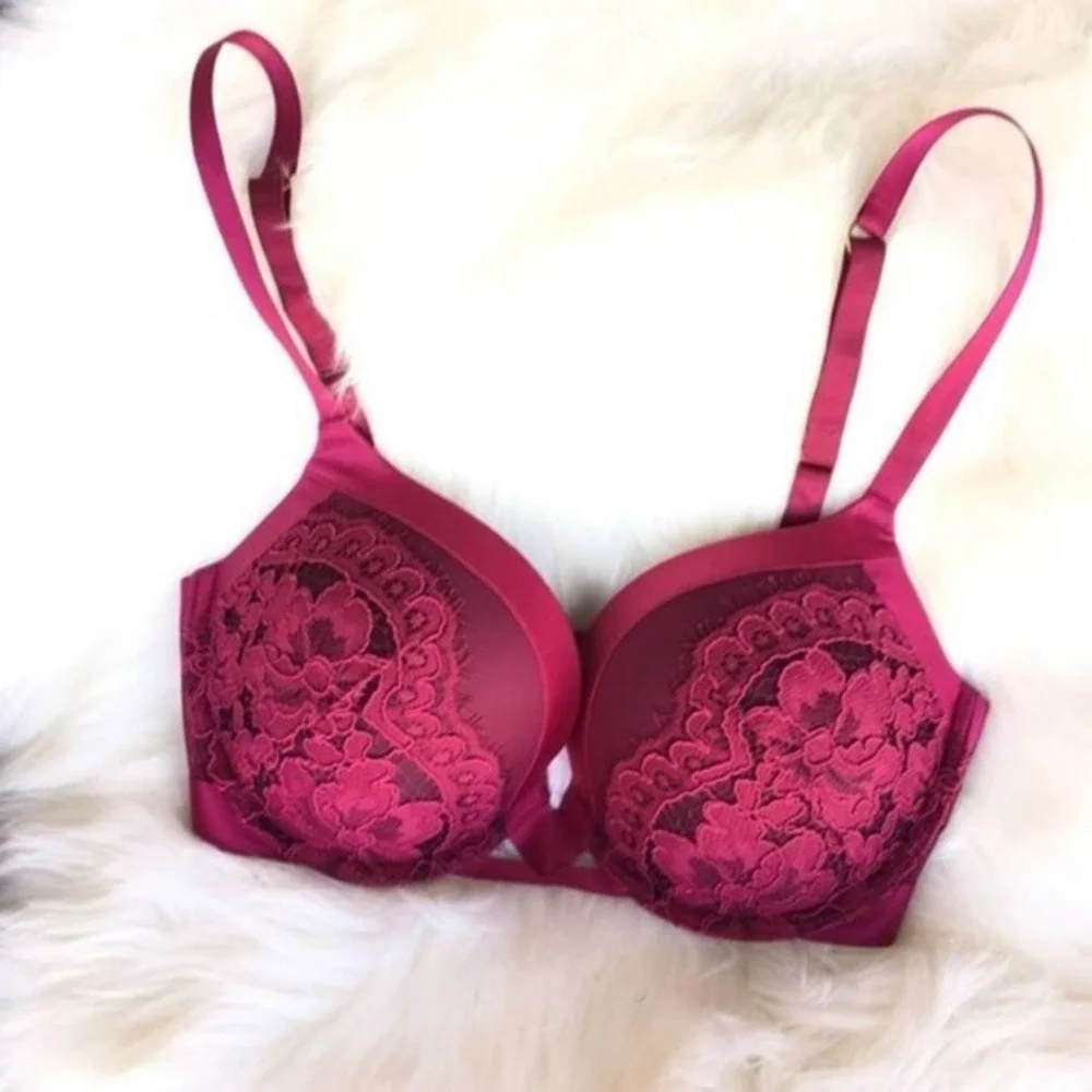 Victoria’s Secret very sexy push-up